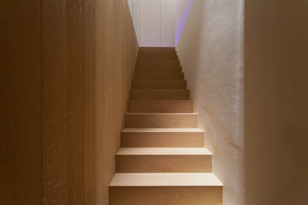 Design van verlichting trappen in hal